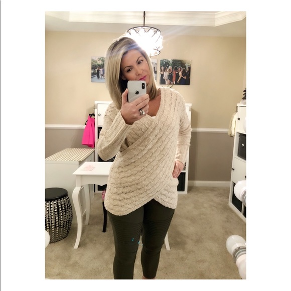 LAST ONE!!! Oatmeal Wrap Knit Sweater - Picture 6 of 6